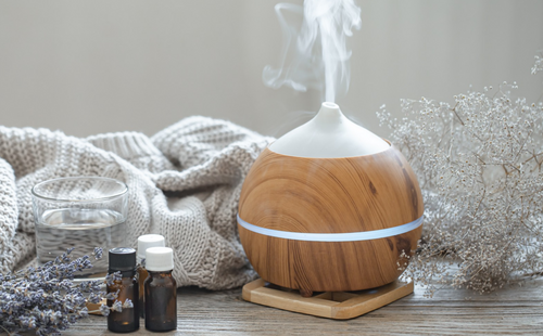 Essential oil aroma diffuser humidifier diffusing water articles in the air