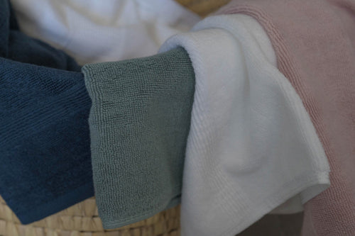 How to wash towels featuring Weavve's silver infused towels