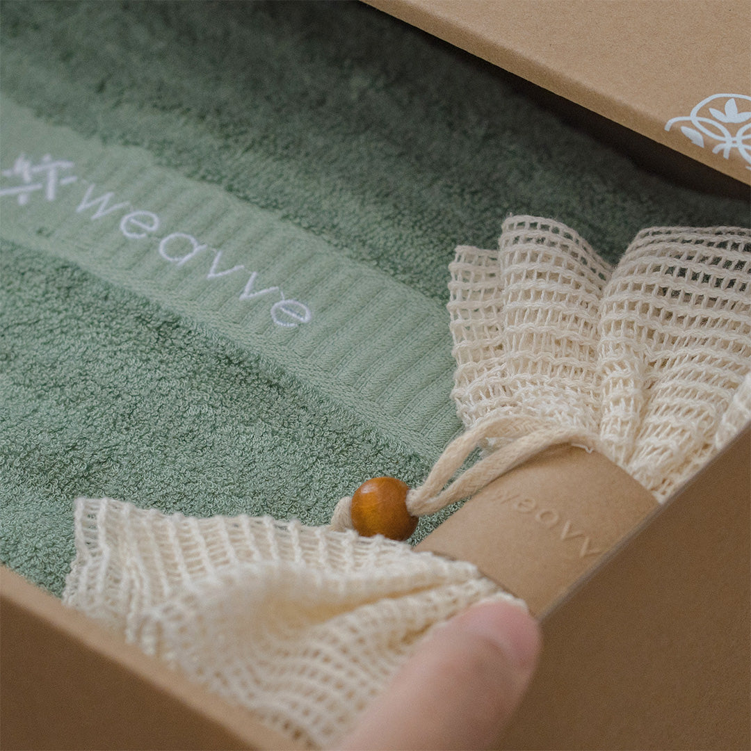 Shower Essentials Gift Set - w/ Bamboo Towel