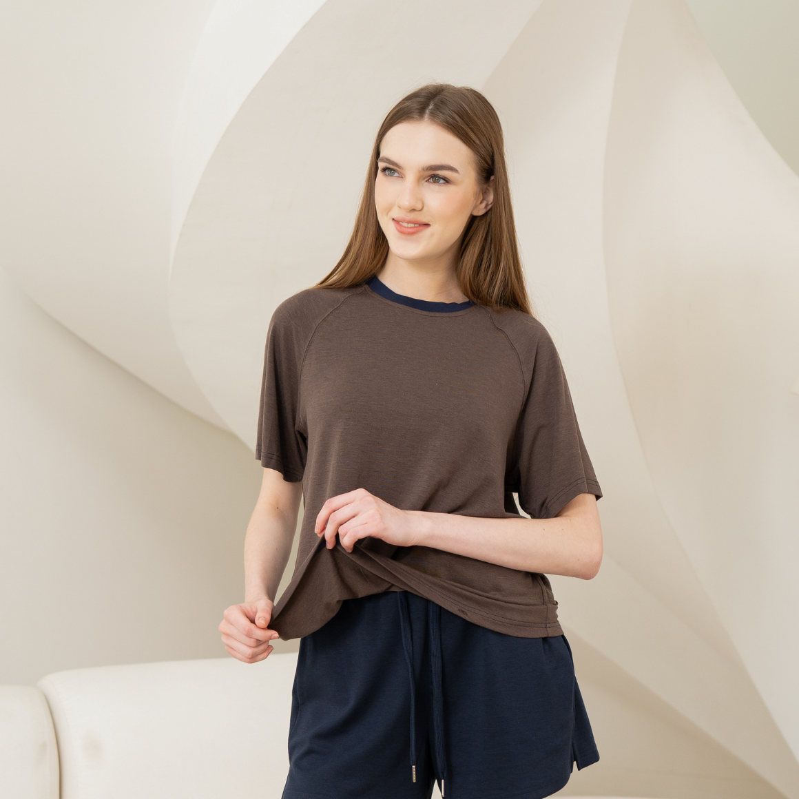 Chloe Oversized Croppable Tee