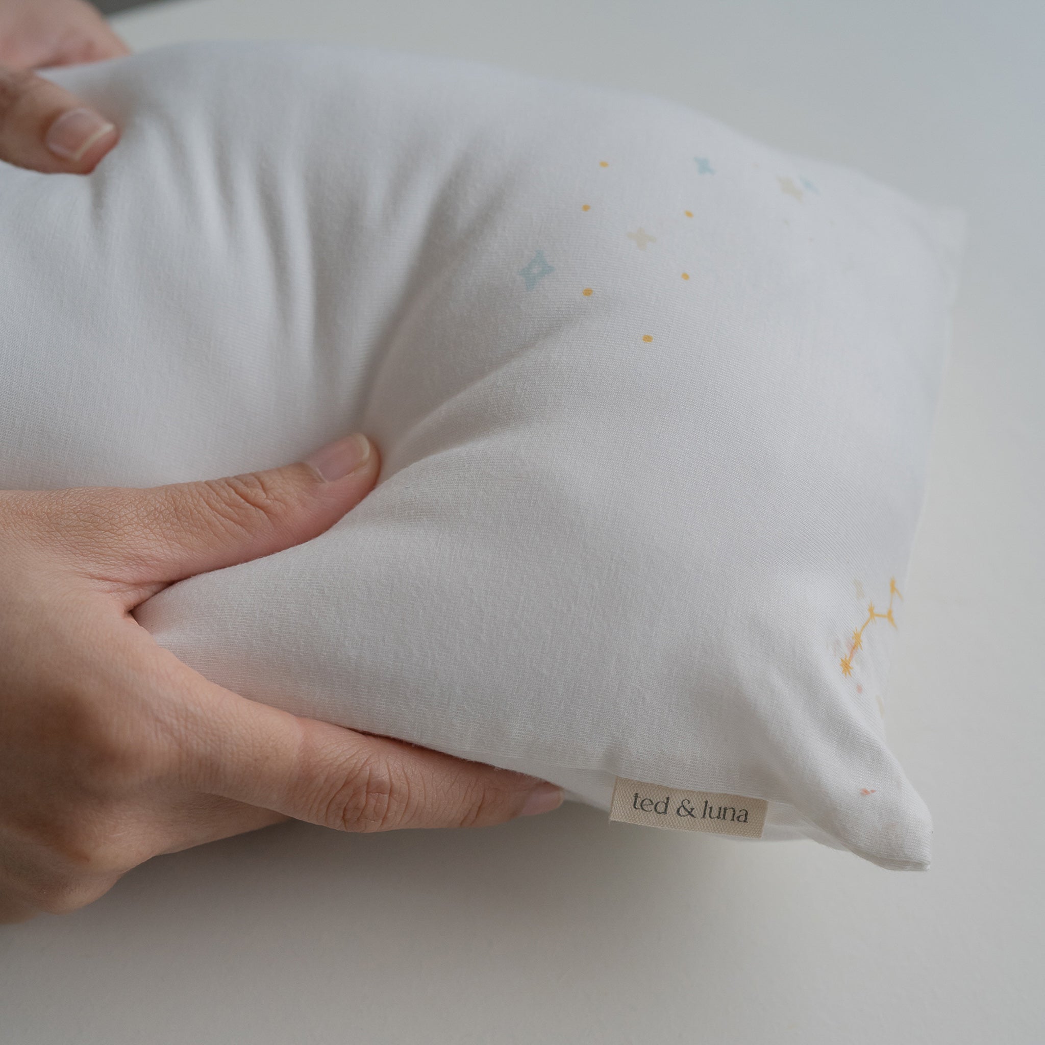 Hand shaped hotsell pillow for baby